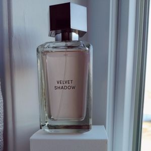Zara Velvet Shadow